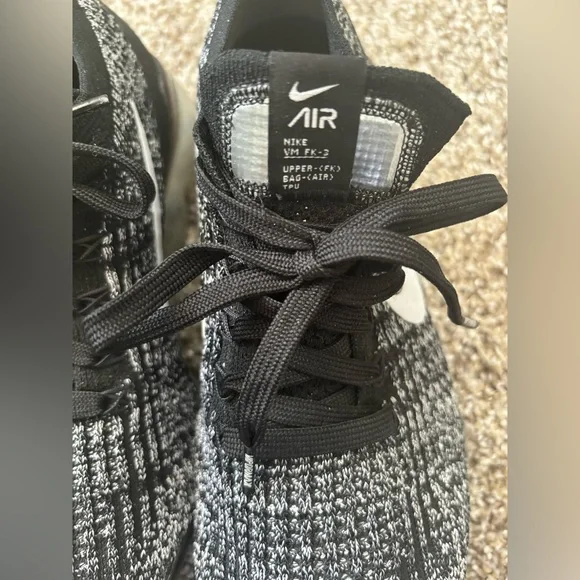 Women’s Nike Air VaporMax - Picture 10 of 10